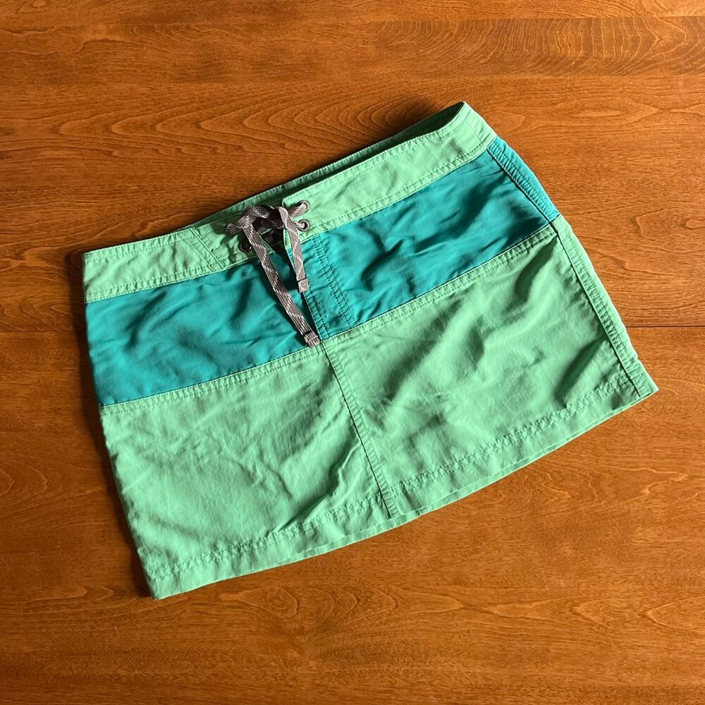 Patagonia green nylon "Board Skirtie" 4